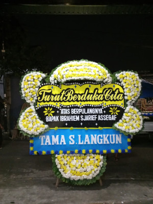 Papan Bunga Duka di Semarang